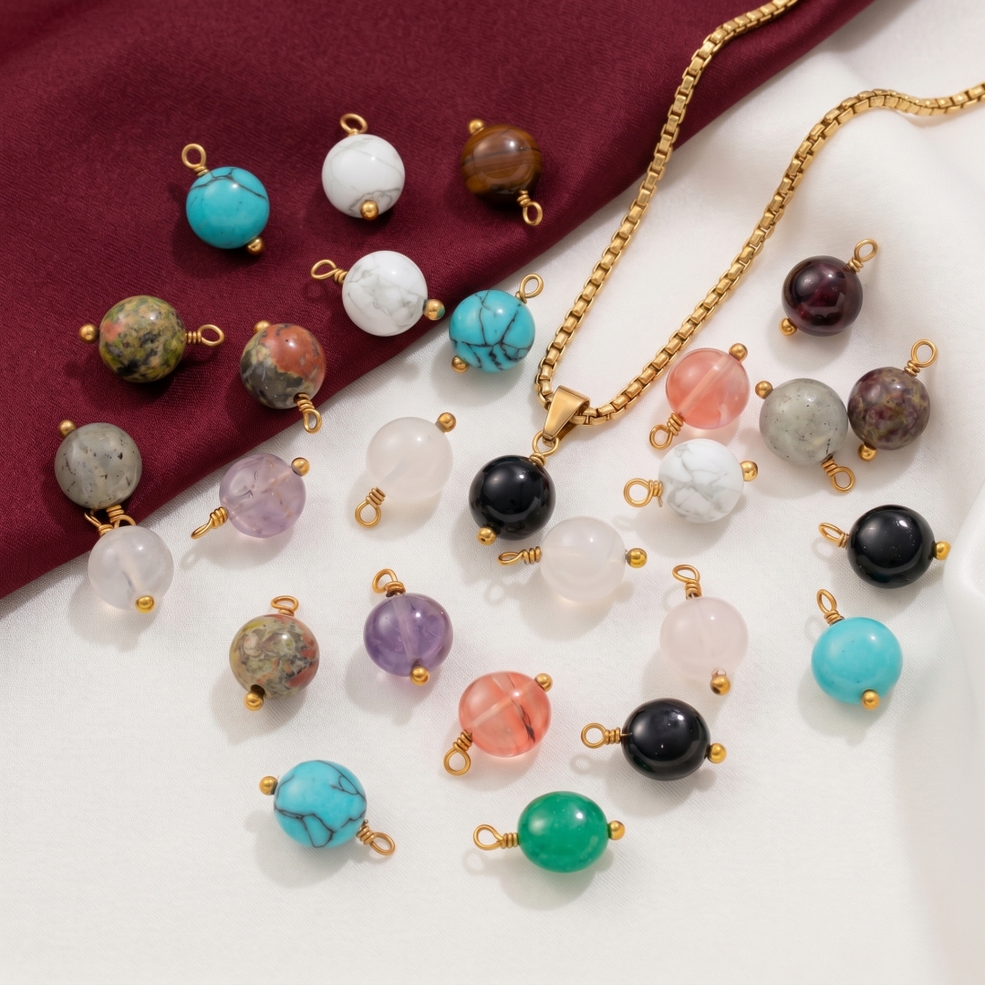 Vintage Collector - 5pcs Pink Crystal Stone Bead Pendants