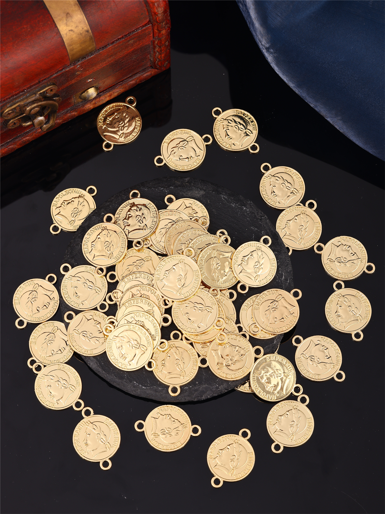 Coin-Shaped DIY Women's Robe A – Vintage Collectible Item Bewertung und Preis