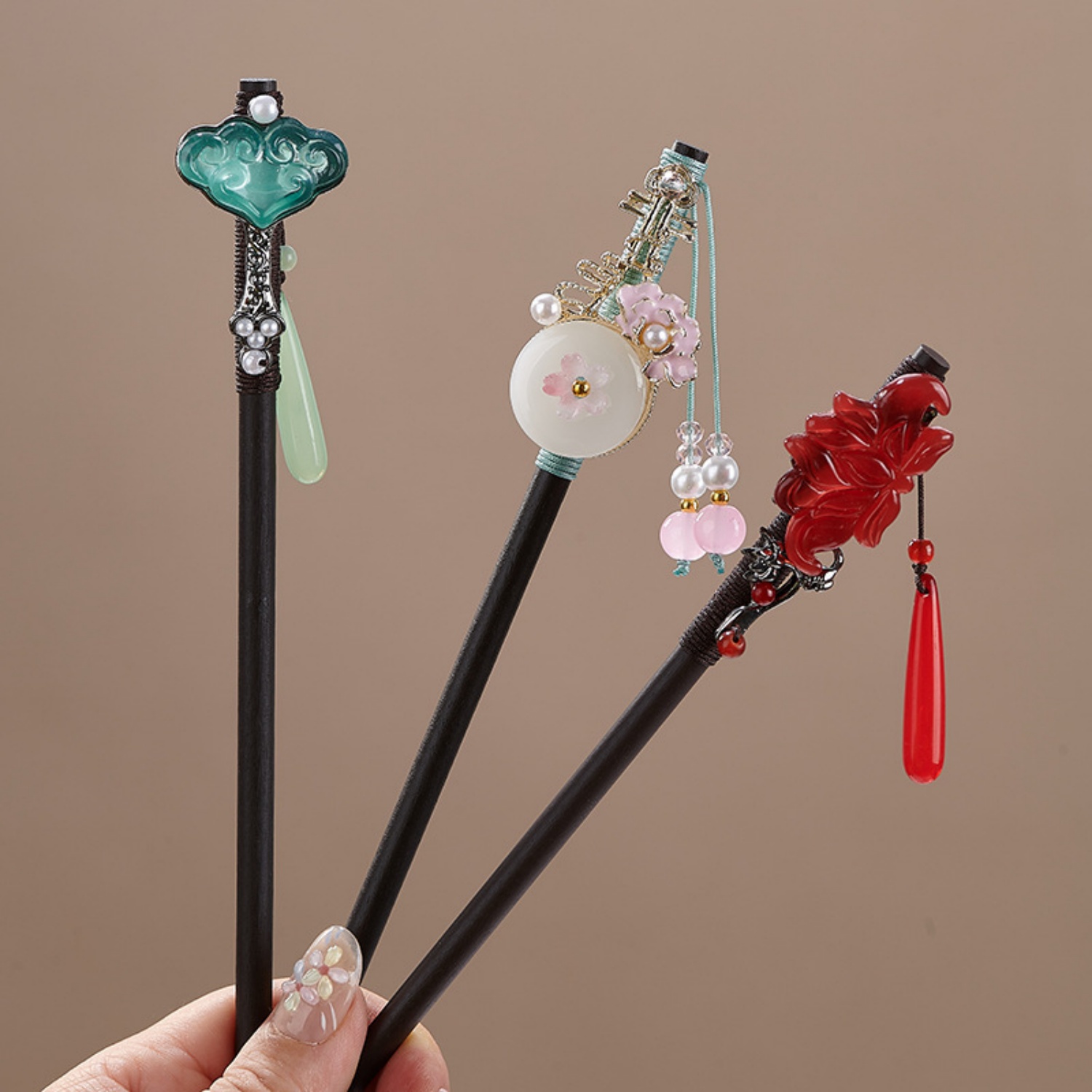 Vintage Flower Hairpin For Wom – Vintage Collectible Item Bewertung und Preis