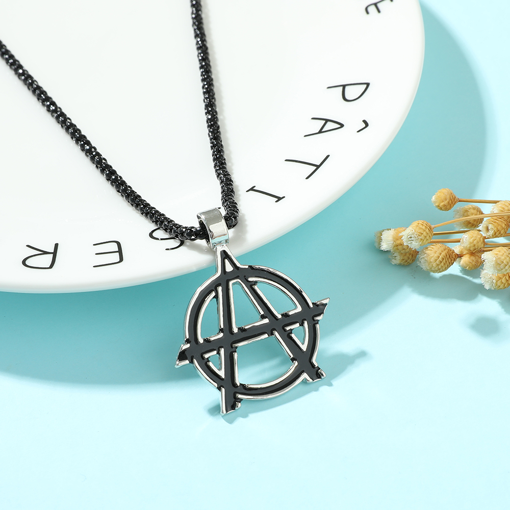 Movies Avengers Symbol Letter  – Vintage Collector Bewertung und Preis