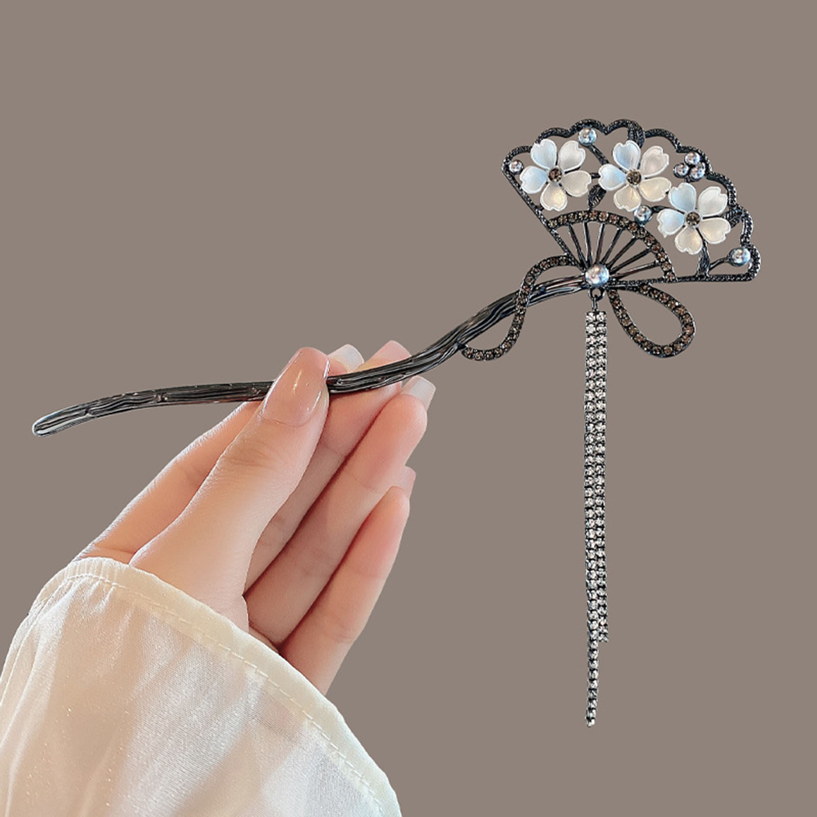 Vintage Flower Fan Shaped Hair – Vintage Collector Bewertung und Preis
